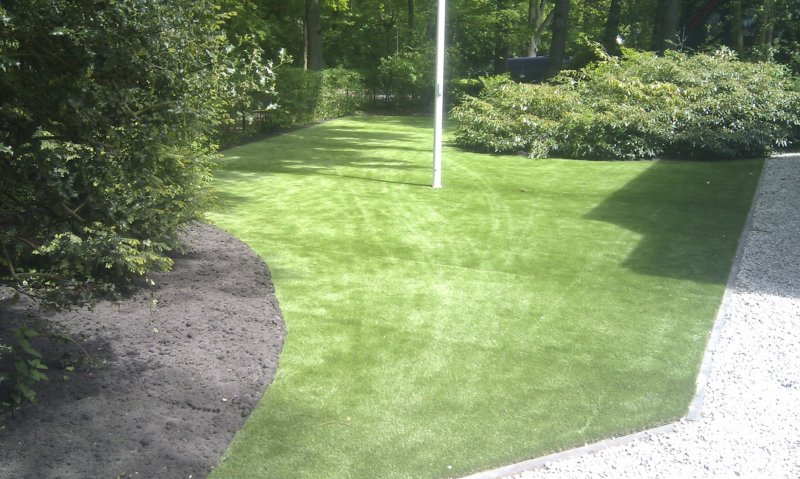 kunstgrasaerdenhoutvoltooid2.jpg